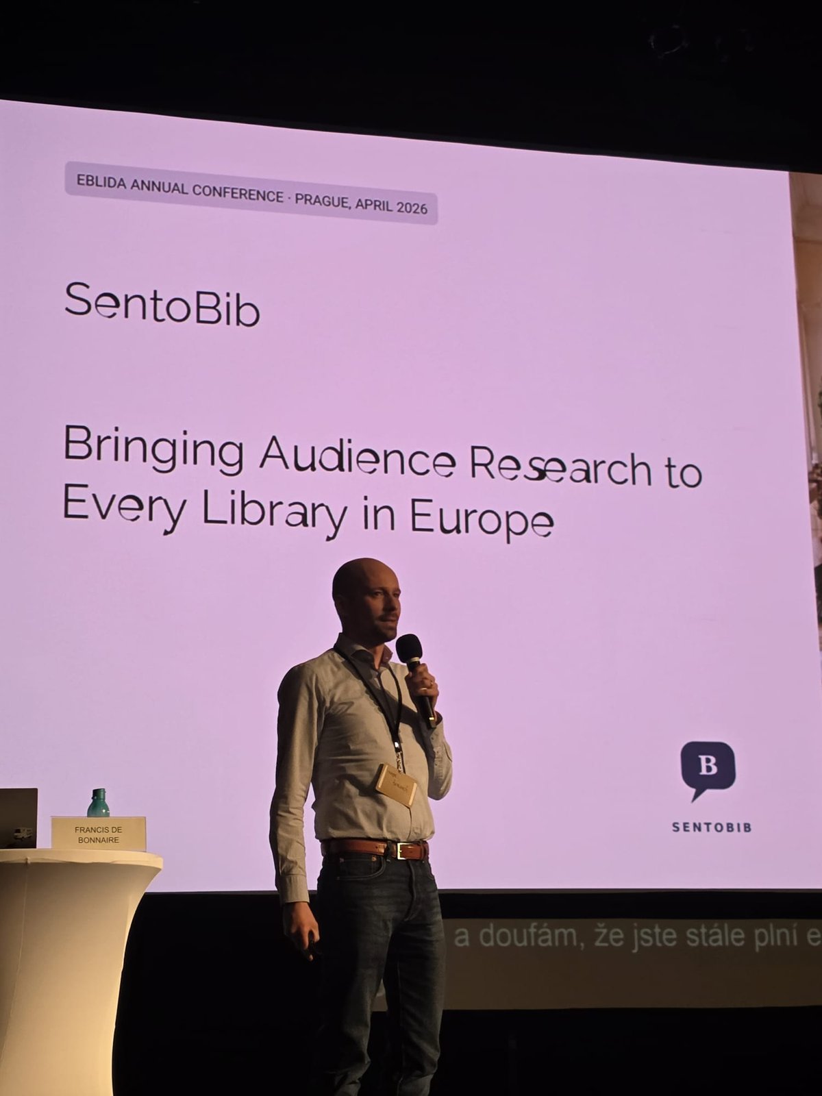 Francis De Bonnaire op de EBLIDA Conferentie, Praag 2026